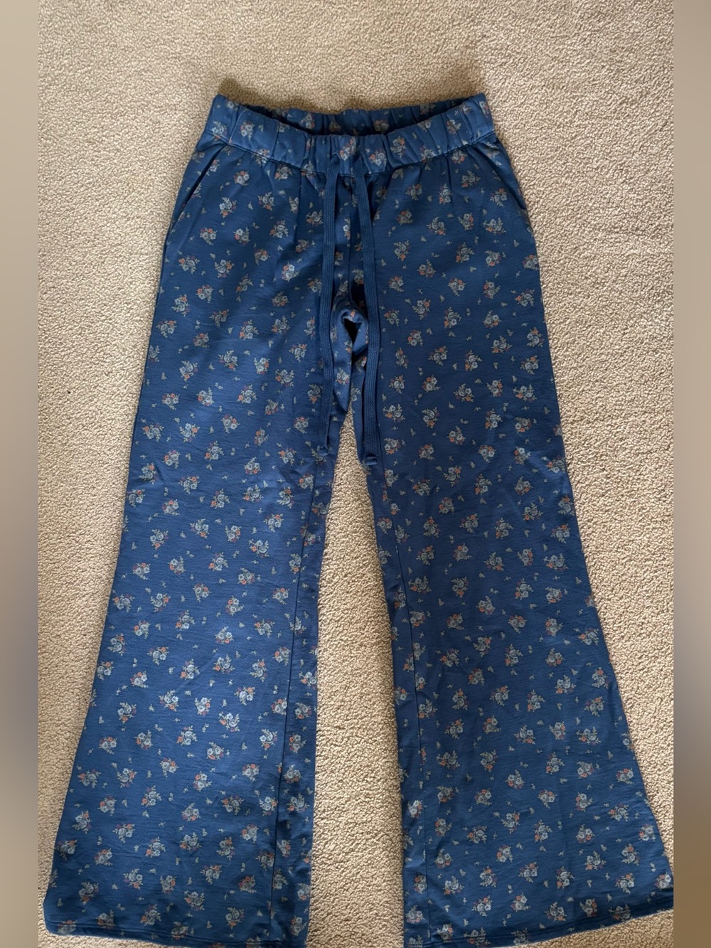 Urban Outfitters Out From Under Lived In Knit Flare Sweatpants Medium NWOT - Picture 5 of 7